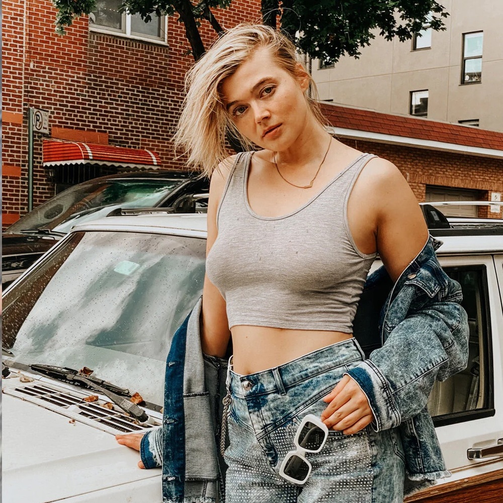 MIAKODA TANK CROP TOP (GRAY)